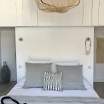Antichambre Bed & Breakfast 4*