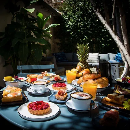 Antichambre 4* Ним