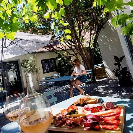 Nocleg ze śniadaniem Antichambre 3*