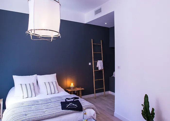 ベッド・アンド・ブレックファスト Antichambre